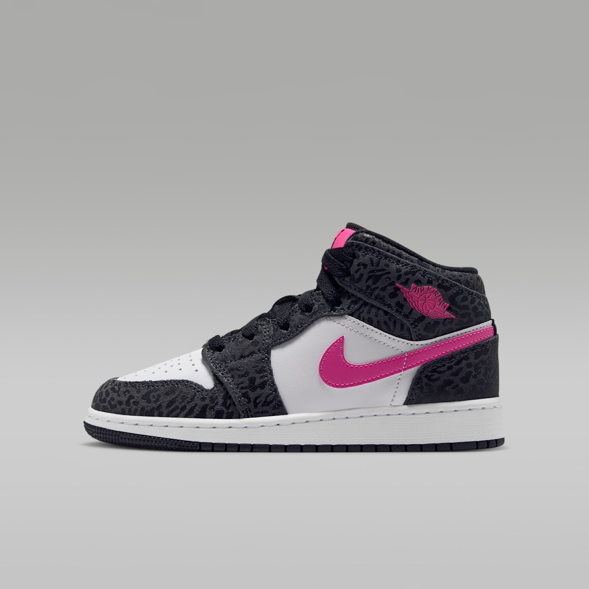 Air Jordan 1 Mid. Nike UK